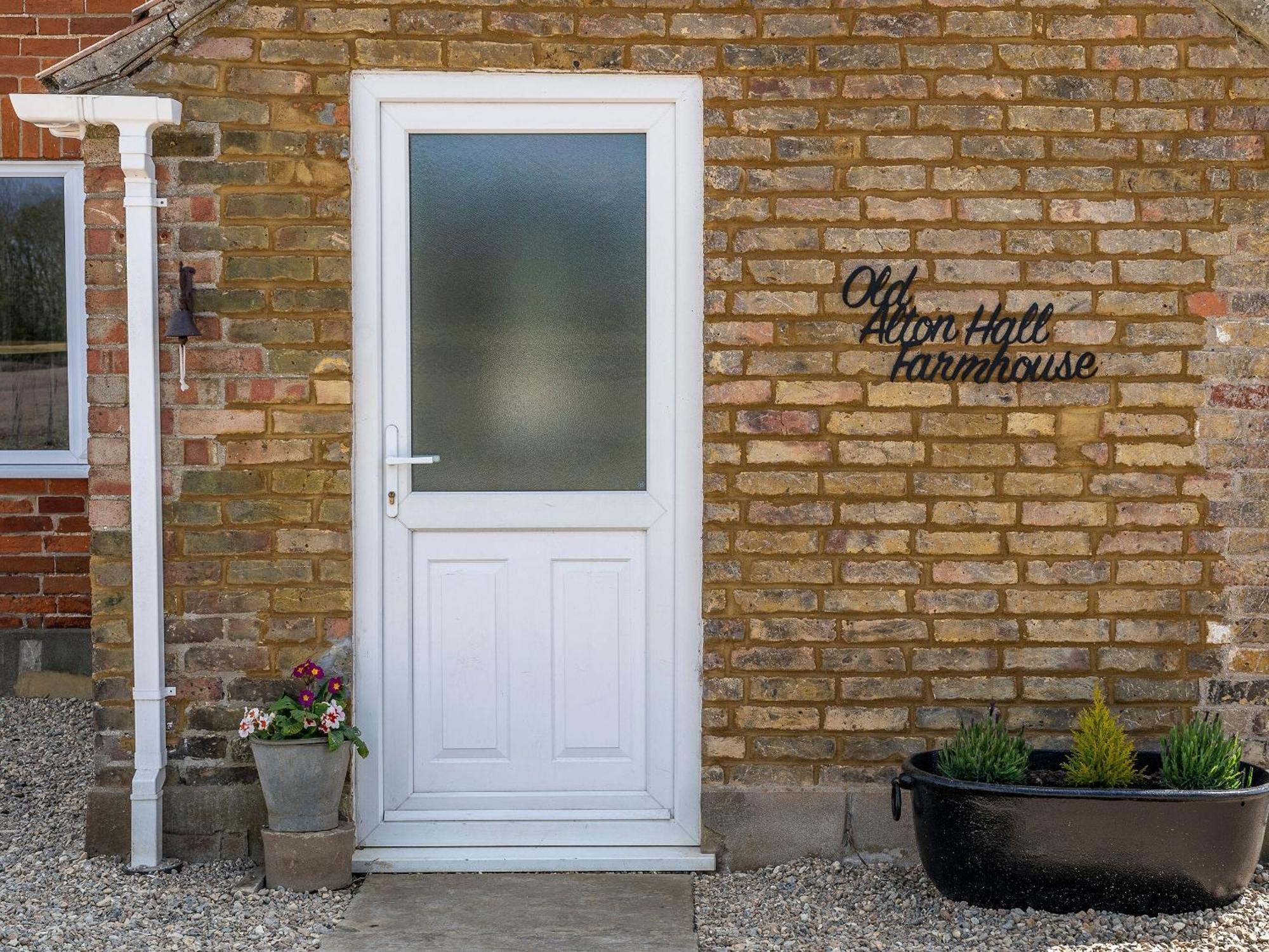 Old Alton Hall Farmhouse Tattingstone Екстериор снимка